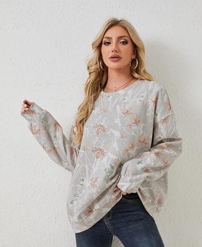 Oversized Women's Camo Sweatshirt with Maple Leaf Print Fleece Hoodie
