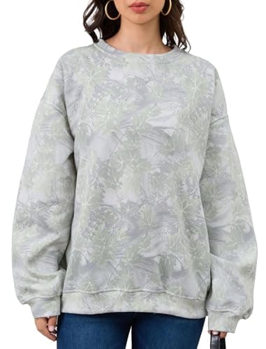 Oversized Women's Camo Sweatshirt with Maple Leaf Print Fleece Hoodie