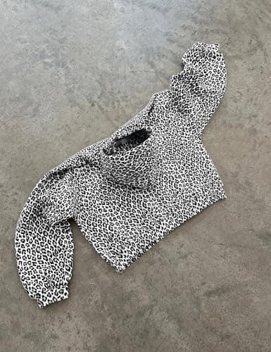 MSBESYOR Leopard Print Oversized Hoodie for Men & Women