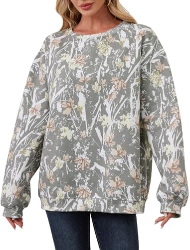 Oversized Women's Camo Sweatshirt with Maple Leaf Print Fleece Hoodie
