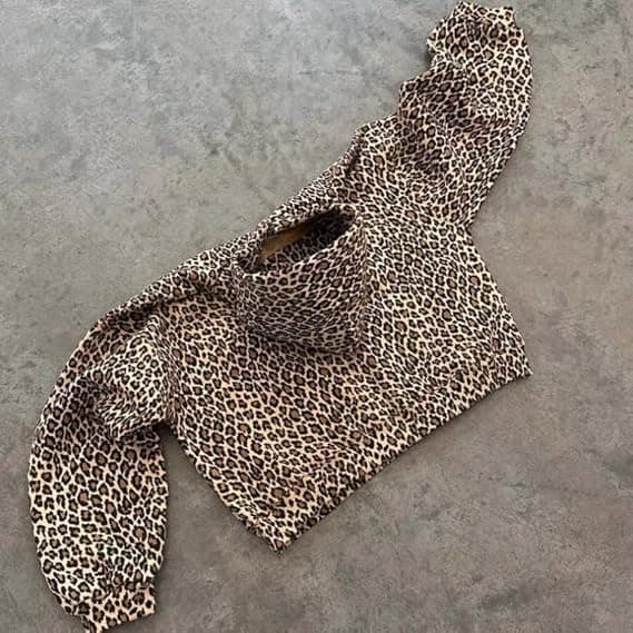 Pooyikoi Leopard Print Oversized Camo Hoodie for Women - Y2K Graphic Hoodie with Pocket