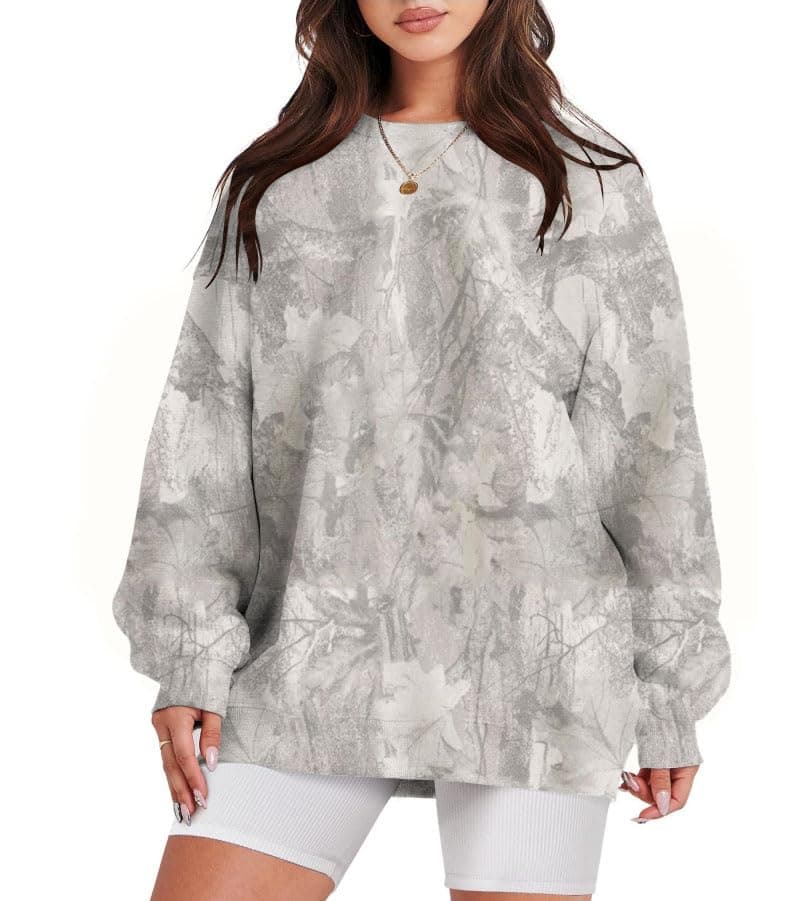 Oversized Women's Camo Sweatshirt with Maple Leaf Print Fleece Hoodie